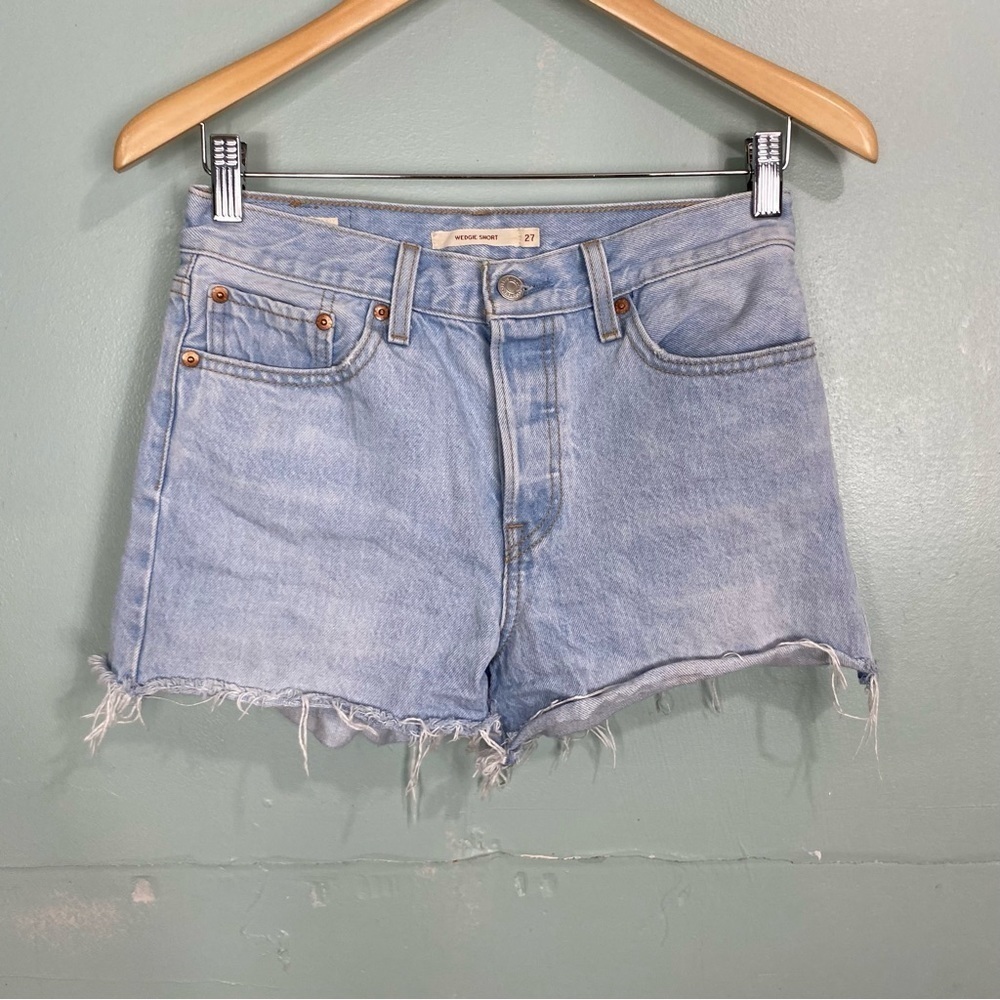 Levi’s Premium Wedgie Short Light Wash Blue‎ Sz 27